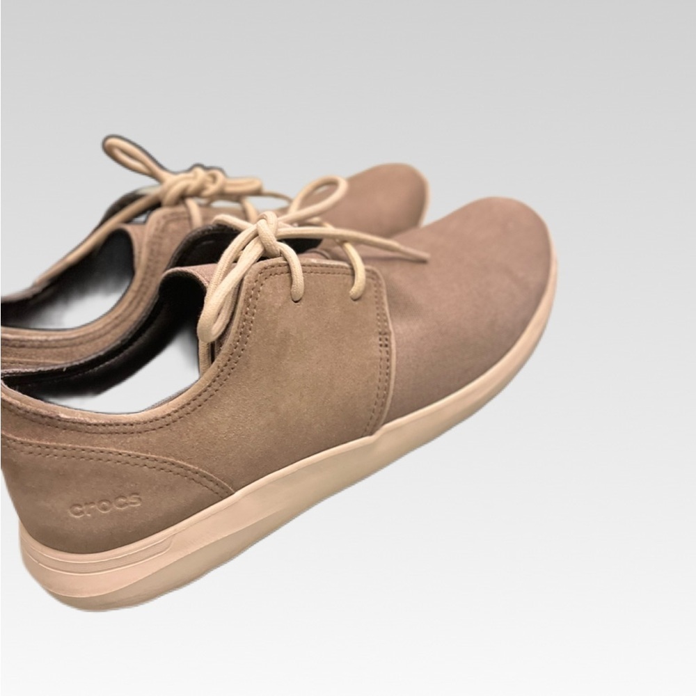 CROCS men’s Tan Suede  Shoes size  size 11 - Picture 2 of 8